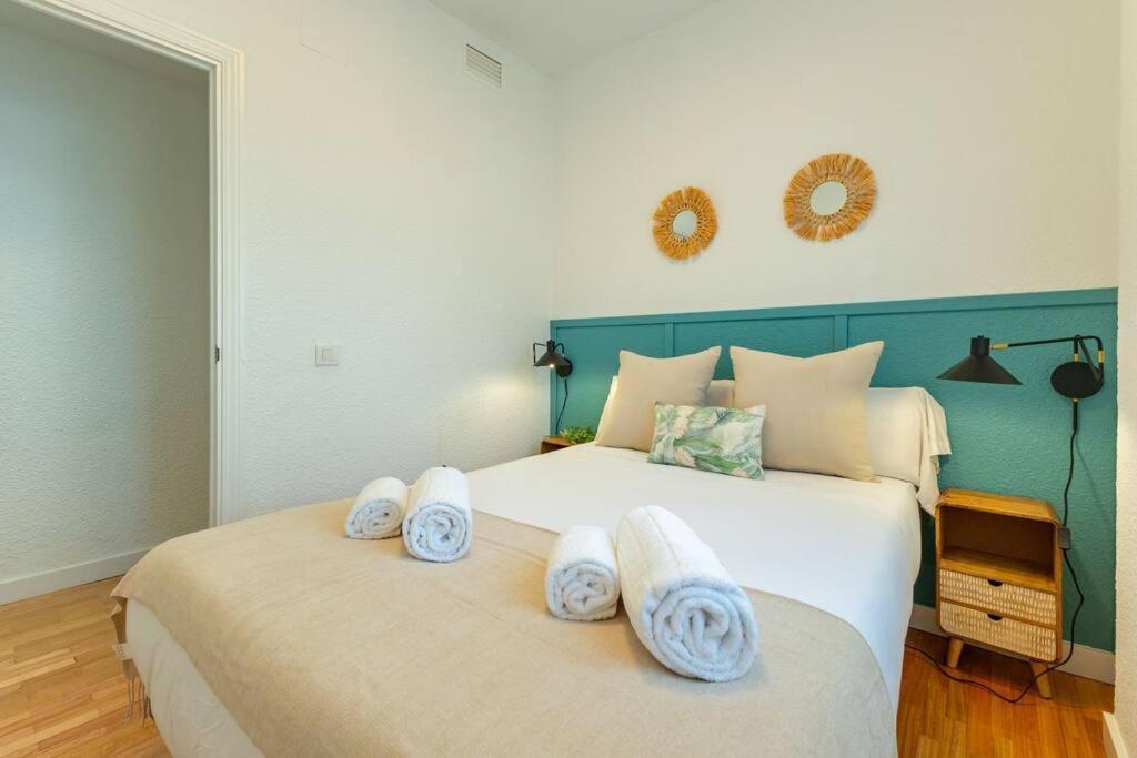 Triana Deluxe By Valcambre Apartment Sevilla Bagian luar foto