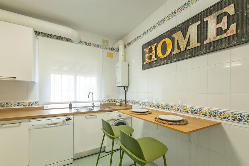 Triana Deluxe By Valcambre Apartment Sevilla Bagian luar foto